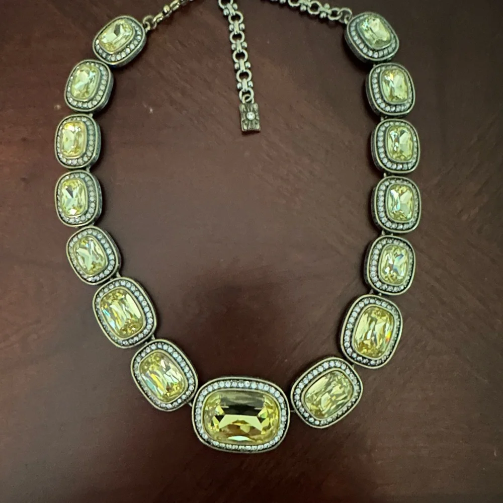 Beyond Gorgeous HEIDI DAUS Vintage Necklace  Citron Crystal 16-20